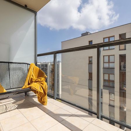 Przytulny Apartament Na Wroclawskiej Z Parkingiem W Krakowie By Noclegi Renters Экстерьер фото